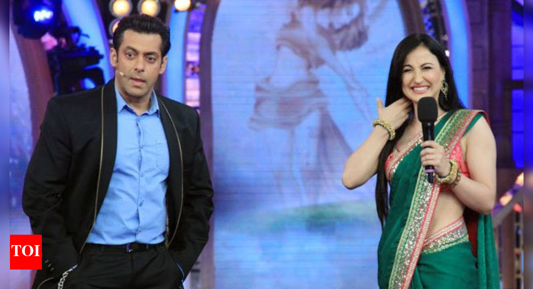 Bigg Boss 7 fame Elli AvrRam opens about her struggles after Salman Khan’s reality show