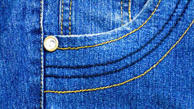 Yellow stitching on jeans has a long history. It started as a practical choice for durability in workwear. Over time, this golden thread became a recognizable design feature. It transitioned from functional necessity to a symbol of rebellion and cool. Today, it remains a classic element in denim fashion worldwide, including in India. Why do most jeans have yellow stitching?