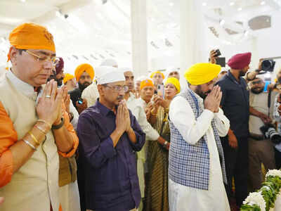 Arvind Kejriwal, Punjab CM participate in kirtan darbar to commemorate 350th martyrdom day of Sri Guru Tegh Bahadur Arvind Kejriwal, Punjab CM Mann participate in kirtan darbar to commemorate 350th martyrdom day of Sri Guru Tegh Bahadur