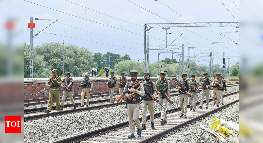 Cop critical as rifle goes off accidentally in Jammu Cop critical as rifle goes off accidentally in Jammu