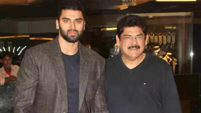 Nikitin Dheer pens emotional note after immersing father Pankaj Dheer’s ashes in Ganga, ‘I lost my Dad, my Guru, my best friend’ | – The Times of India Nikitin Dheer pens emotional note after immersing father Pankaj Dheer’s ashes in Ganga, ‘I lost my Dad, my Guru, my best friend’ | – The Times of India