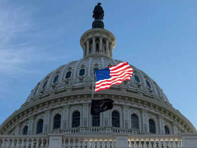 US Fed rate cuts: America might still see another rate cut in 2025; govt shutdown clouds economic outlook – The Times of India US Fed rate cuts: America might still see another rate cut in 2025; govt shutdown clouds economic outlook – The Times of India