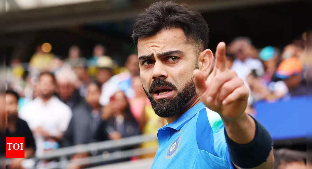 Retirement? Ravi Shastri panics after Virat Kohli's one-word reply - WATCH