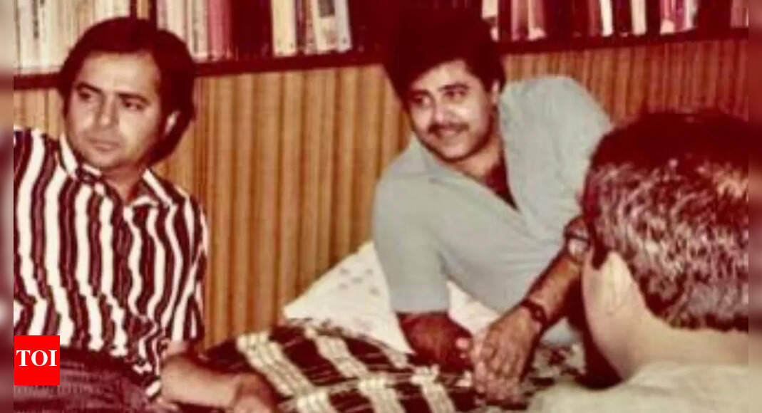 'He couldn't control his laughter': When late Satish Shah shared 1986 picture with 'Dear Friend' Farooq Shaikh