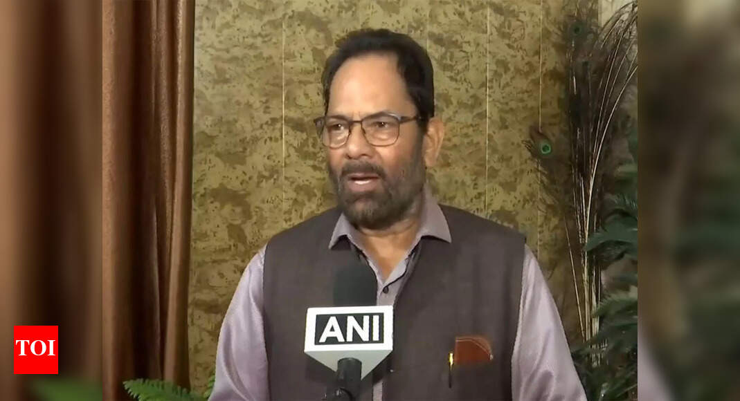 <div>Mahagathbandhan in Bihar will collapse under weight of its own contradictions: BJP's Naqvi</div> <div>Mahagathbandhan in Bihar will collapse under weight of its own contradictions: BJP's Naqvi</div>