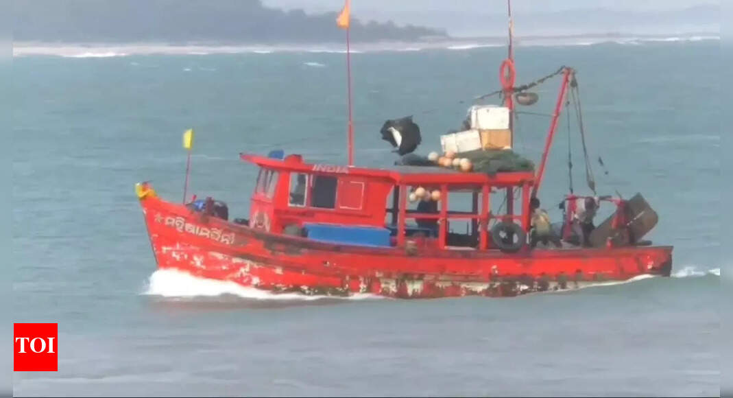 Cyclone Montha forces marine fishermen in Kendrapada and Jagatsinghpur to anchor boats