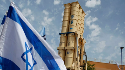 Israel strikes southern Lebanon (AP)  IDF kills 2 Hezbollah operatives; linked to smuggling weapons from Syria