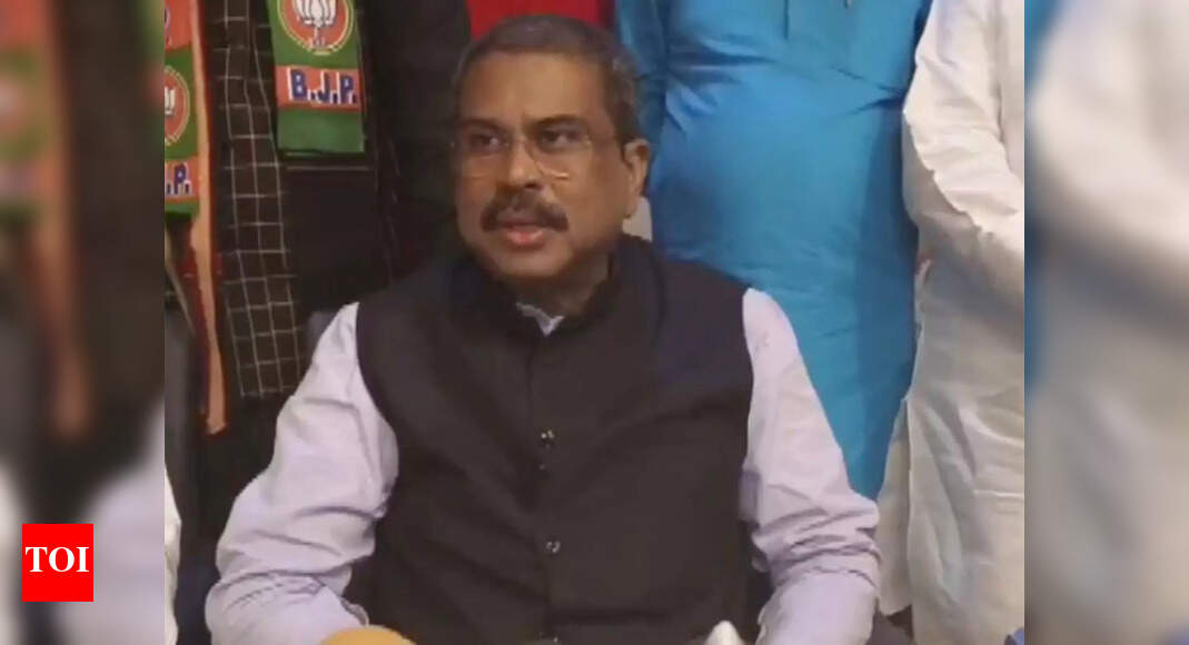 'Rahul Gandhi, Congress should apologise over EC claims': Dharmendra Pradhan