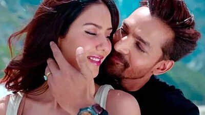 The Harshvardhan Rane film crosses Rs 40 crore, sees slight growth on Sunday while 'Thamma' touches Rs 90 crore