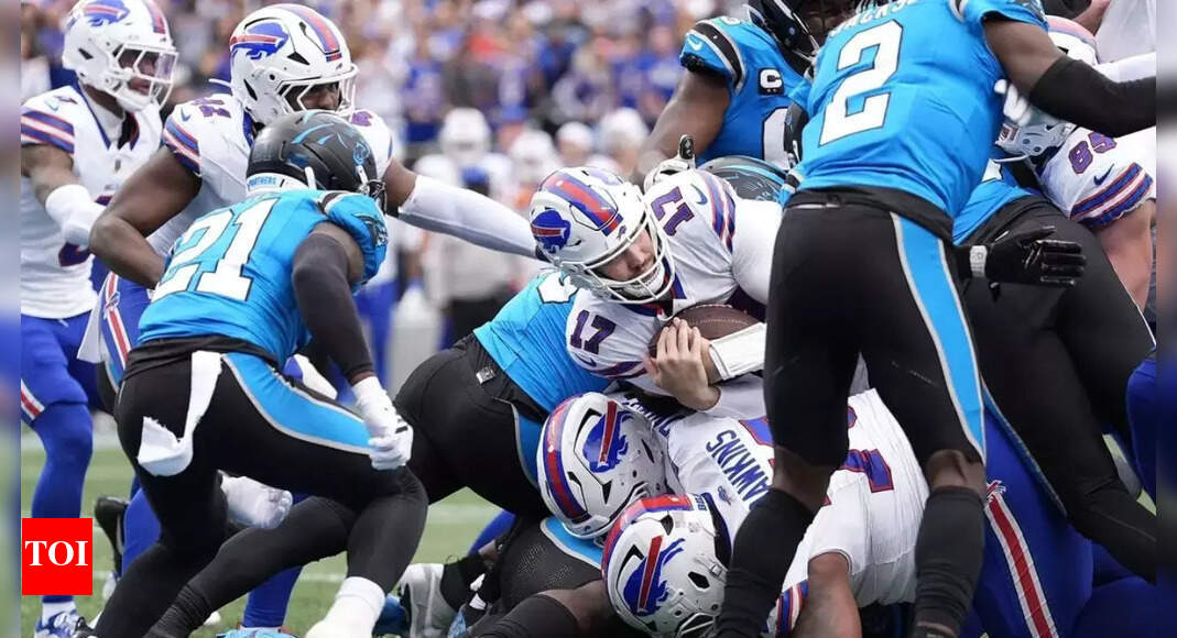 Bills' Dion Dawkins, Panthers' A'Shawn Robinson exchange ugly brawl during postgame handshakes