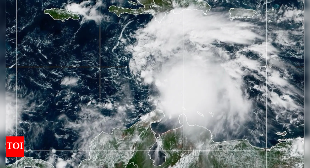 Melissa turns into major hurricane before Jamaica landfall