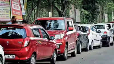 MCD plans to double parking fees at 400 lots; aims to curb private vehicle use in pollution season