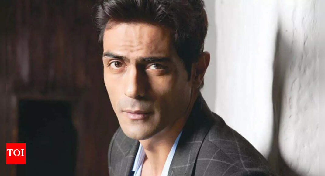 Arjun Rampal remembers his late mother Gwen Rampal; shares touching video montage on social media: 'I miss you every day' - Watch