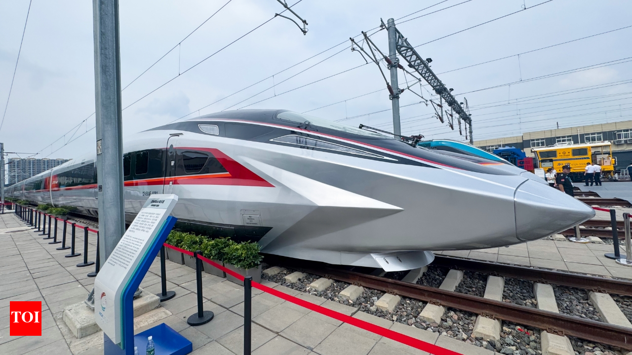 Blink and it's gone: China unveils world's fastest train; CR450