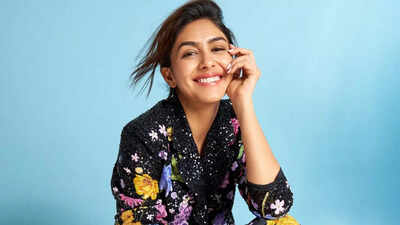 Celebrated Marathi film 'Dashavatar', featuring the talented Dilip Prabhavalkar and helmed by director Subodh Khanolkar, is gaining remarkable recognition and is on the verge of its release in Malayalam. Actress Mrunal Thakur proudly acknowledged the film's success, emphasizing how heartfelt Maharashtrian narratives can resonate across different languages. 'Sita Raman' star Mrunal Thakur watches 'Dashavatar'; Says, 'First Marathi blockbuster to win hearts in Malayalam too'