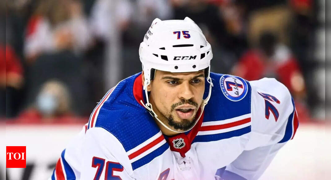 “Embarrassing for McDavid”: Fans lose their minds as Ryan Reaves outscoring Connor McDavid becomes early-season reality