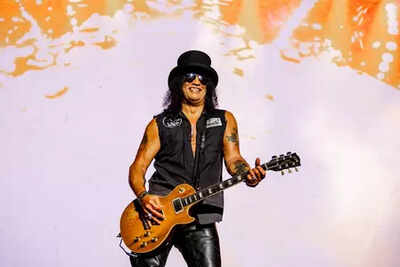 Los Angeles, Oct 27 (IANS) The American rock band, Guns N' Roses is grabbing headlines of late. Adding to the same, now the band’s lead guitarist Slash has shared that he didn't like the iconic song ‘Sweet Child O' Mine’ at first. Slash admits he initially disliked Guns N' Roses' iconic hit 'Sweet child o' mine'