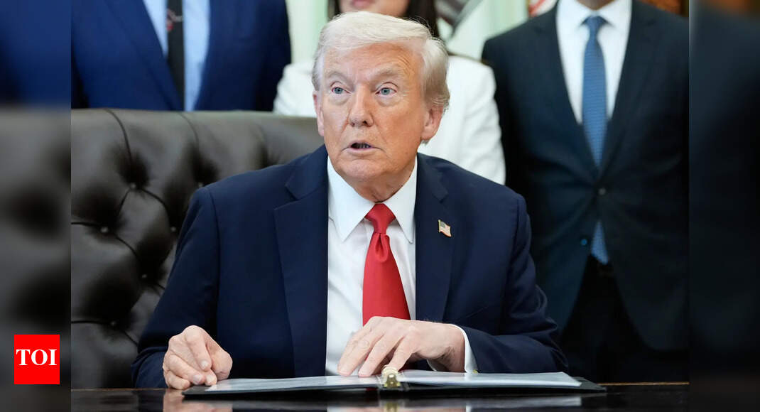 https://static.toiimg.com/thumb/msid-124861089,width-1070,height-580,imgsize-90646,resizemode-75,overlay-toi_sw,pt-32,y_pad-40/photo.jpg