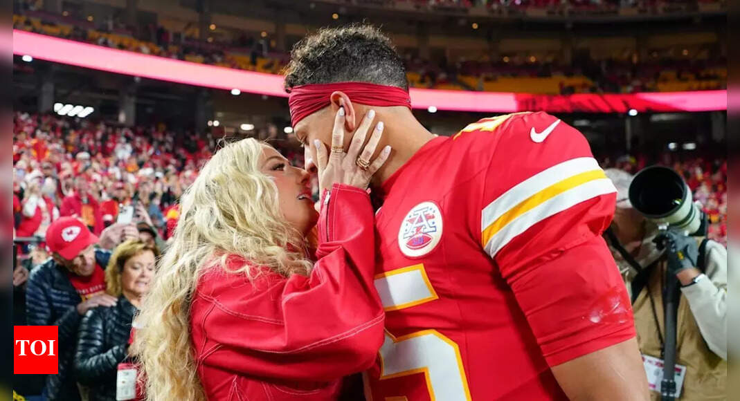 Brittany Mahomes stuns in red outfit at Chiefs game, stealing Patrick’s spotlight