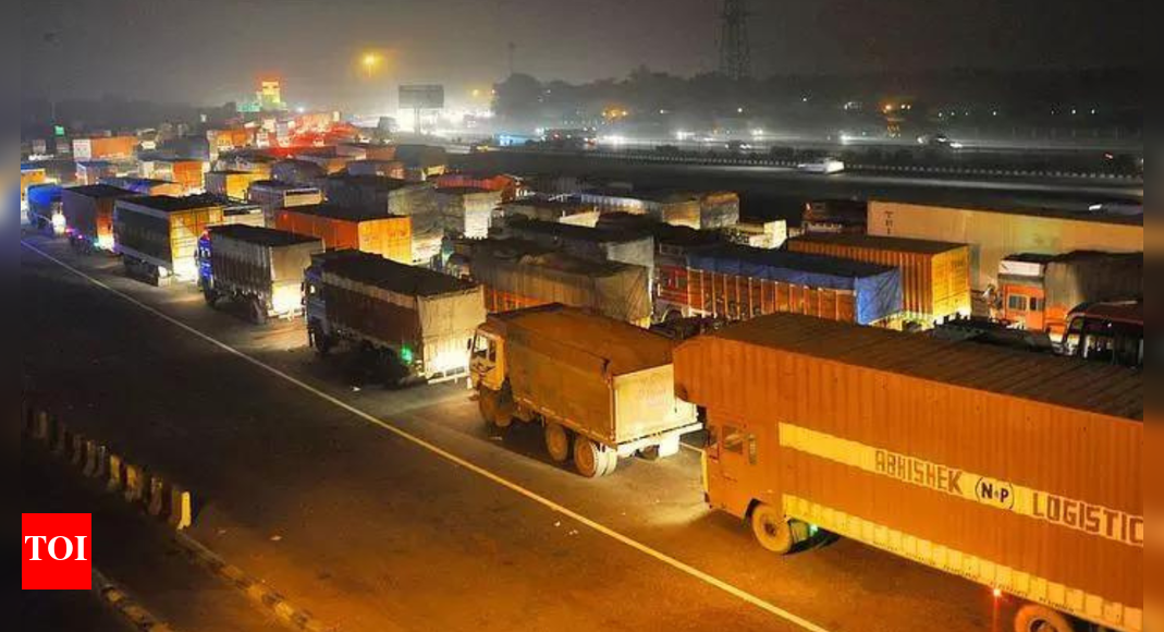 No entry! Delhi blocks non-BS-VI vehicles from outside city from November 1; CAQM order to be strictly enforced