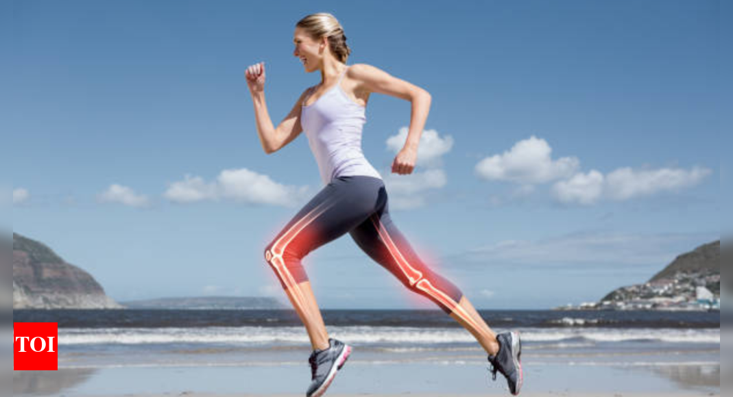 Osteoporosis: 6 symptoms that show up in hands, legs, and teeth you must not ignore Osteoporosis: 6 symptoms that show up in hands, legs, and teeth you must not ignore