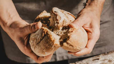 1,300-year-old bread with Jesus’ images? Here’s how to make bread that lasts for days