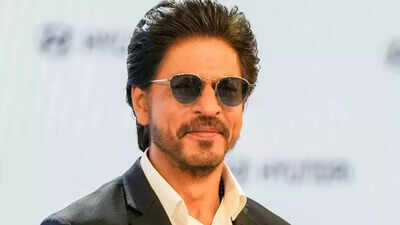 'Bachpane ki himaqat, badtameezi, ghatiyapan tha mera,' said Shah Rukh Khan as he opened up on dropping out of Jamia Millia university due to his ego