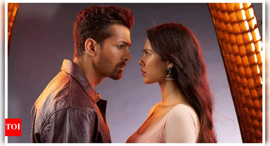 <div>Ek Deewane Ki Deewaniyat becomes Harshvardhan's biggest hit</div> <div>Ek Deewane Ki Deewaniyat becomes Harshvardhan's biggest hit</div>