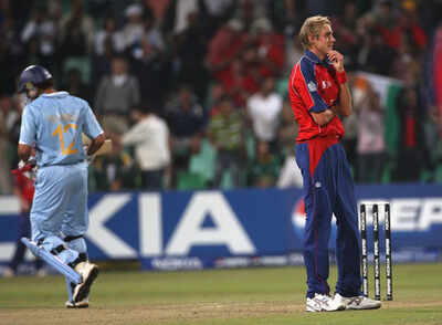 Stuart Broad of England looks on as Yuvraj Singh of India hits one of his six consecutive sixes off an over from Broad to reach his half century in a record 12 balls during the ICC Twenty20 Cricket World Championship Super Eights match between England and India at Kingsmead on September 19, 2007 in Durban, South Africa.  (Photo by Hamish Blair/Getty Images) 'He threw Yuvraj Singh’s jersey in the trash': Stuart Broad’s father drops a bombshell