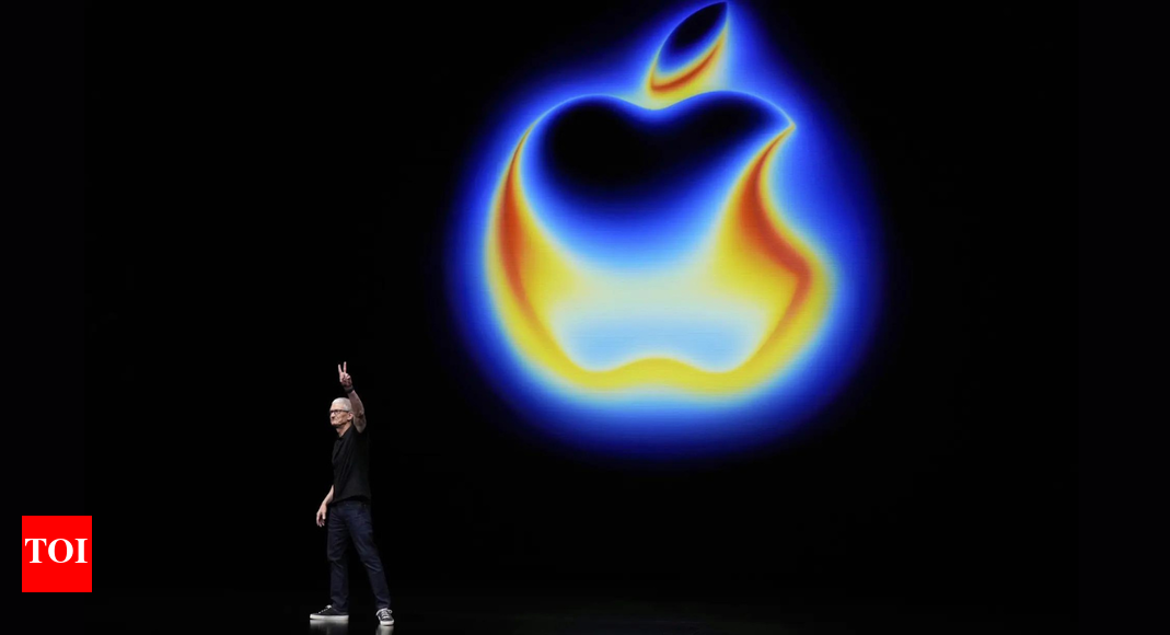 Apple hits a record! Becomes third tech giant to cross $4 trillion valuation
