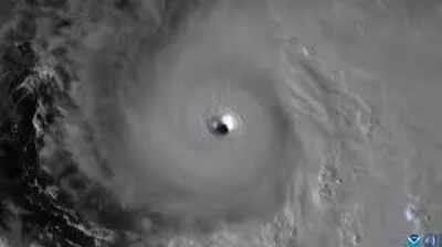 La tormenta devasta Jamaica: película de Hurricane Hunters dentro del ojo de la categoría 5 Melissa — Ver