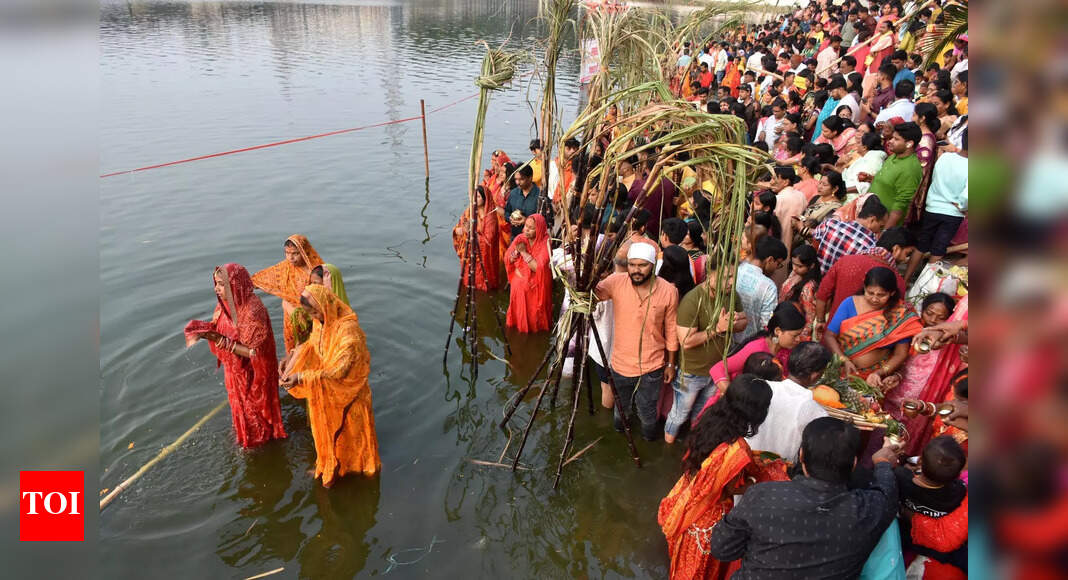 Tragic Chhath Puja Celebrations in Jharkhand: At Least 14 Drown and 2 Die in Accidents