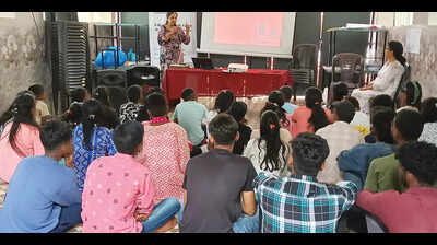 At a farm in Quepem, youth and kids with HIV learn to cope with life’s challenges