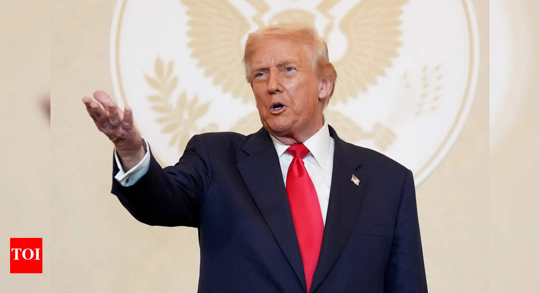 अमेरिकी न्यायाधीश ने ट्रम्प प्रशासन को लिंग पहचान समावेशी यौन शिक्षा कार्यक्रमों के लिए संघीय अनुदान हटाने से रोक दिया अमेरिकी न्यायाधीश ने ट्रम्प प्रशासन को लिंग पहचान समावेशी यौन शिक्षा कार्यक्रमों के लिए संघीय अनुदान हटाने से रोक दिया