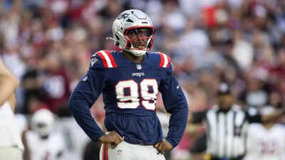 The San Francisco 49ers have acquired defensive end Keion White from the New England Patriots to bolster their injury-plagued defensive line. White, a former second-round pick, brings size and versatility, aiming to reignite his career after a dip in performance. This low-cost move could prove a significant bargain for the 49ers as they push for the playoffs. Why did the Patriots move on from Keion White, and why do the 49ers think he’s worth the gamble?