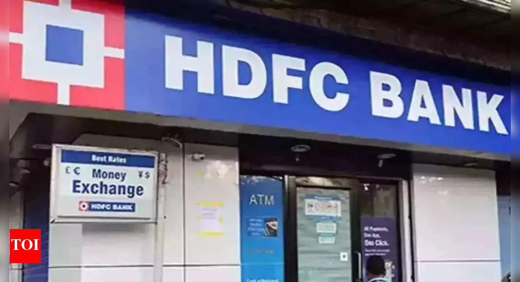 HDFC Bank sends 2 employees on leave for lapses in Dubai