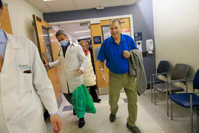 FILE - This image provided by Massachusetts General Hospital shows Tim Andrews smiling as he leaves Massachusetts General Hospital in Boston on Feb. 1, 2025. (Kate Flock/Massachusetts General Hospital via AP, file) Patient lives with pig kidney for a record-setting 271 days