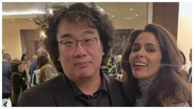 'Had such a great time...': Mallika Sherawat poses with Oscar-winning director Bong Joon-ho of Parasite fame