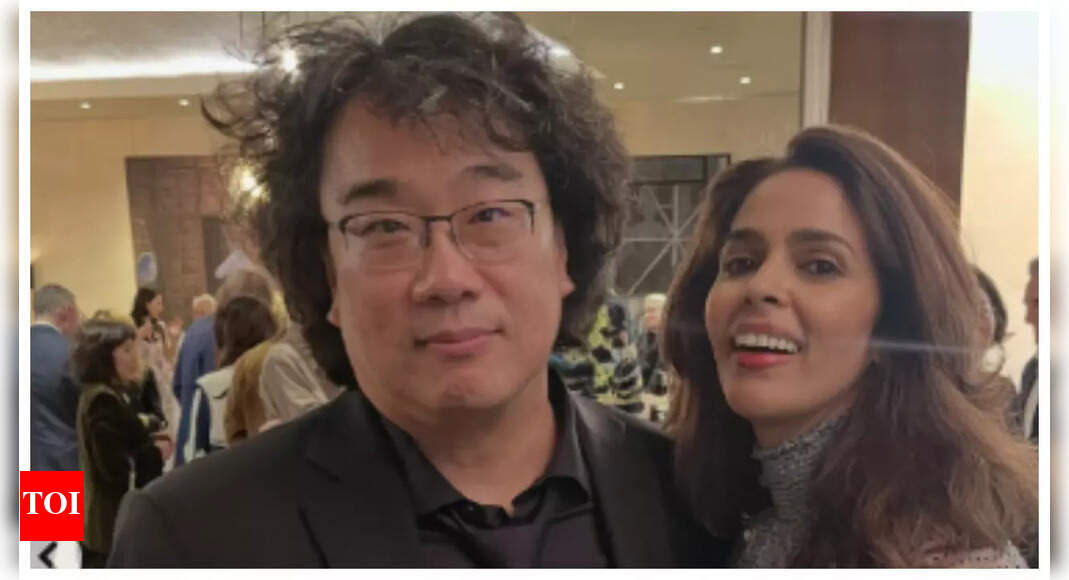 Mallika Sherawat poses with Oscar-winning director Bong Joon-ho