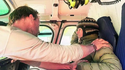 19 hours in freezing Himalayas: Aussie paraglider survives night at 4,000m near Manali; rescued after daring trek