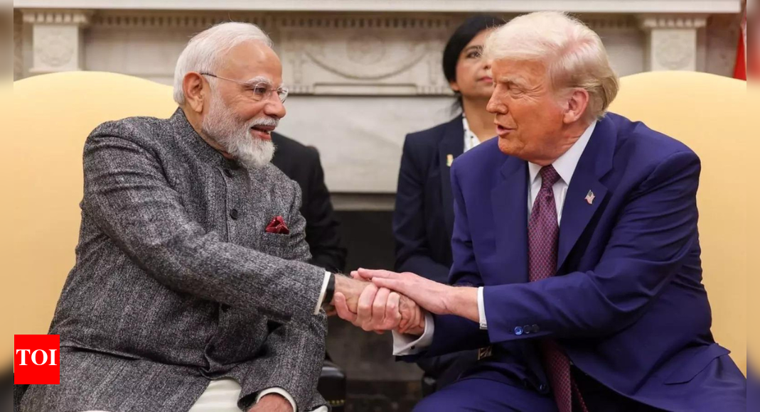 <div>'Nicest looking guy': Donald Trump calls PM Modi 'killer'; repeats India-Pakistan ceasefire claim</div> <div>'Nicest looking guy': Donald Trump calls PM Modi 'killer'; repeats India-Pakistan ceasefire claim</div>