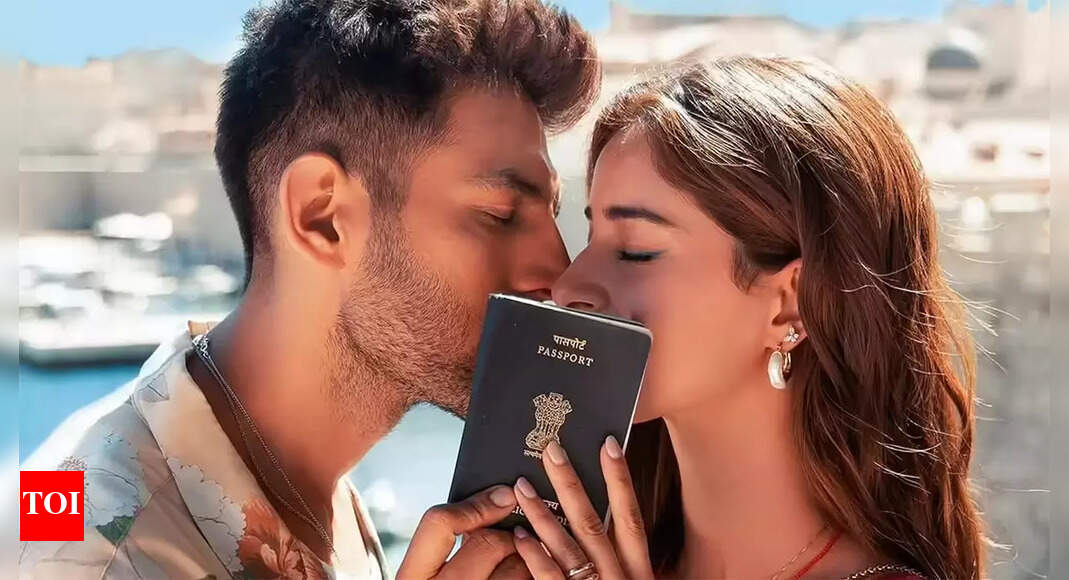 ‘तू मेरी मैं तेरा, मैं तेरा तू मेरी’: अनन्या पांडे के जन्मदिन पर सामने आएगा फर्स्ट लुक, कार्तिक आर्यन के बड़े दिन पर ट्रेलर | हिंदी मूवी समाचार ‘तू मेरी मैं तेरा, मैं तेरा तू मेरी’: अनन्या पांडे के जन्मदिन पर सामने आएगा फर्स्ट लुक, कार्तिक आर्यन के बड़े दिन पर ट्रेलर | हिंदी मूवी समाचार