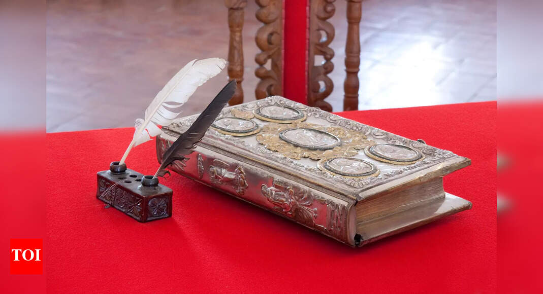 Daily Lal Kitab Horoscope Today, October 30, 2025: Aquarius Rahu to shake relationships, these zodiac signs must maintain trust and patience