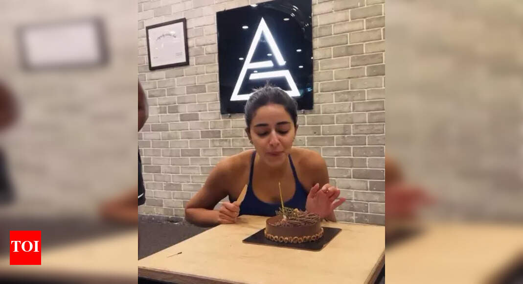 Ananya Panday’s pre-birthday celebrations light up social media; adorably asks fans to "wish her"