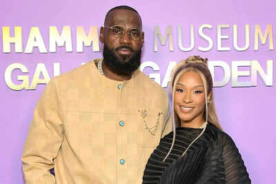 LeBron James and Savannah James  (Image via Getty)  LeBron James and Savannah James steal spotlight during Los Angeles Dodgers vs. Toronto Blue Jays World Series Game 4