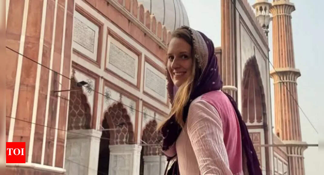 "Finally, I'm home!": British woman cries tears of joy after finally receiving Indian visa approval