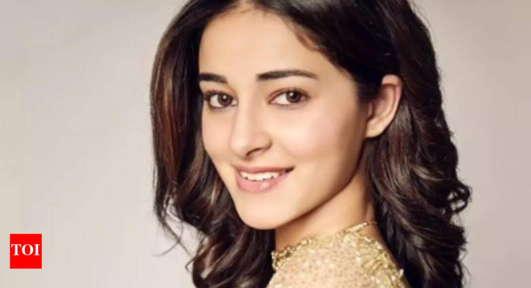 Ananya kicks off pre-birthday celebrations Ananya kicks off pre-birthday celebrations