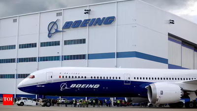 Earning blow: Boeing hit by $5.4-billion loss as 777X delays mount; $4.9-billion charge adds pressure on turnaround