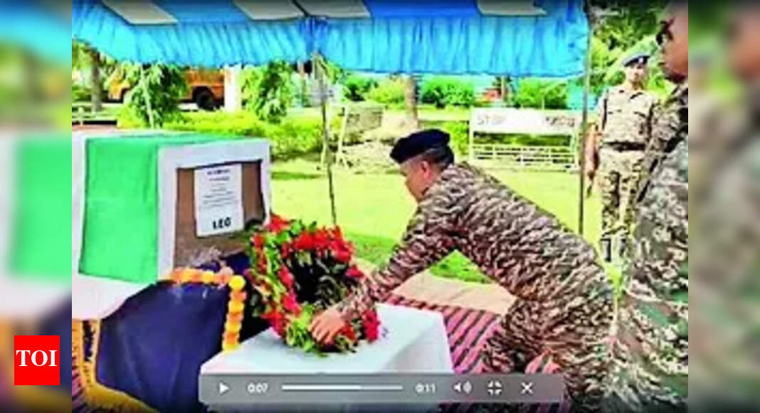 CRPF’s brave sniffer dog 'Ego' dies in Maoist-hit Bastar, given military honours