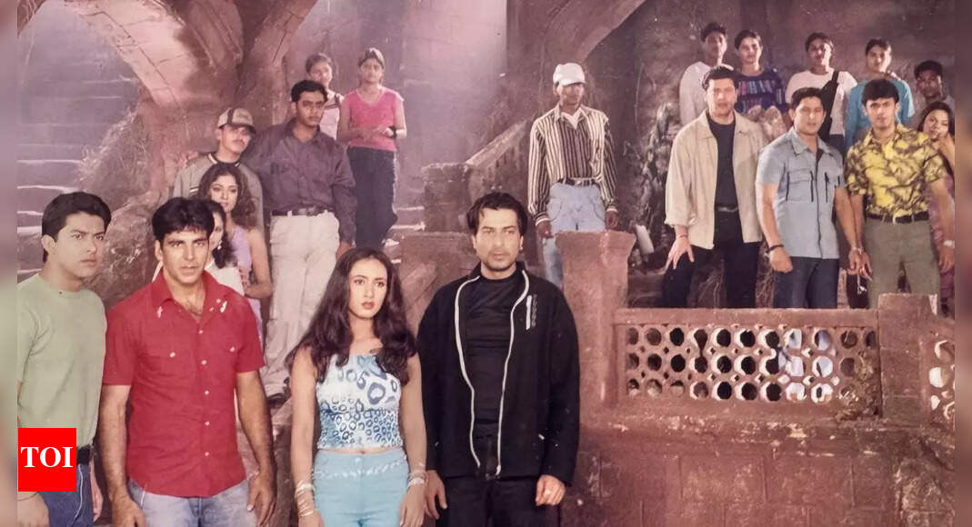 Arshad Warsi admits he regrets doing Jaani Dushman; took up the project to build his home, 'I told Rajkumar Kohli to kill me off first'